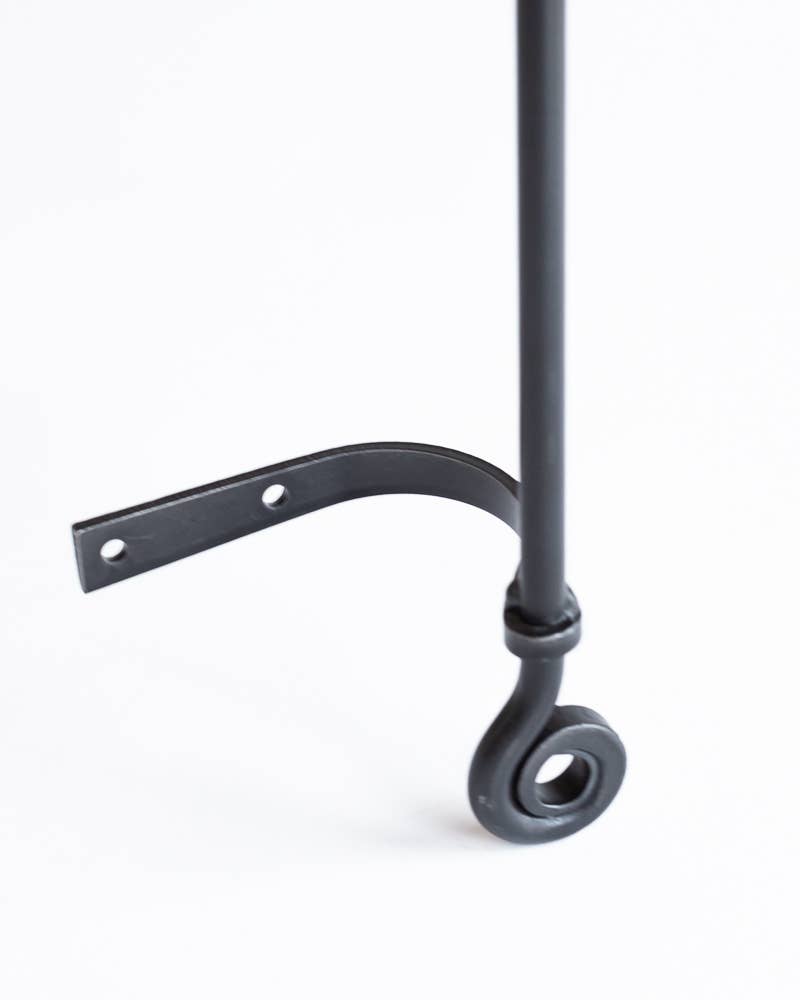 The Metal Towel Rod