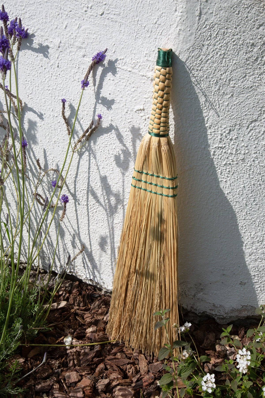 HAND BROOM - BLACK